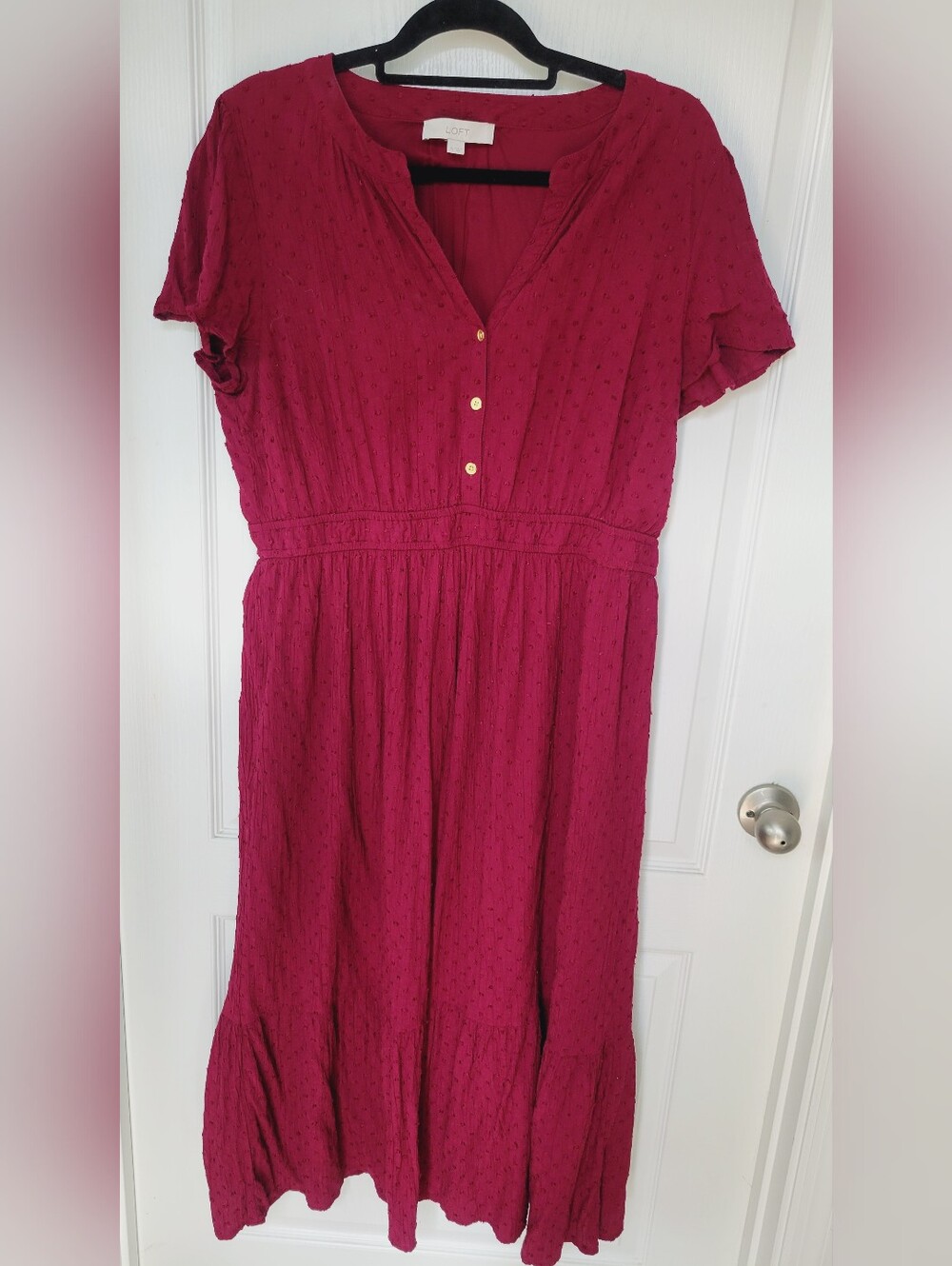 LOFT Cranberry Red Swiss Dot Tiered Midi Dress Gold Buttons Women's Size XL